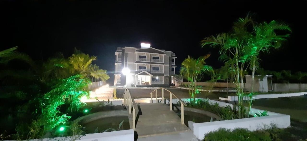 Hotel Winds N Waves Alībāg Exterior foto